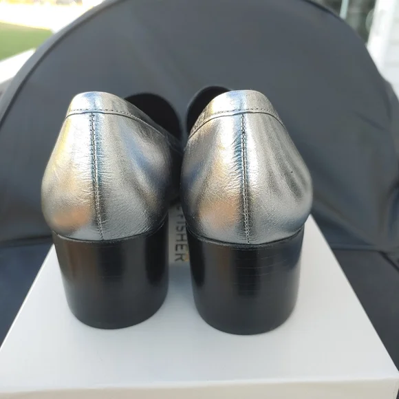 MARC FISHER LTD Leather Hudson Silver Loafers, 7.5 - Picture 4 of 12